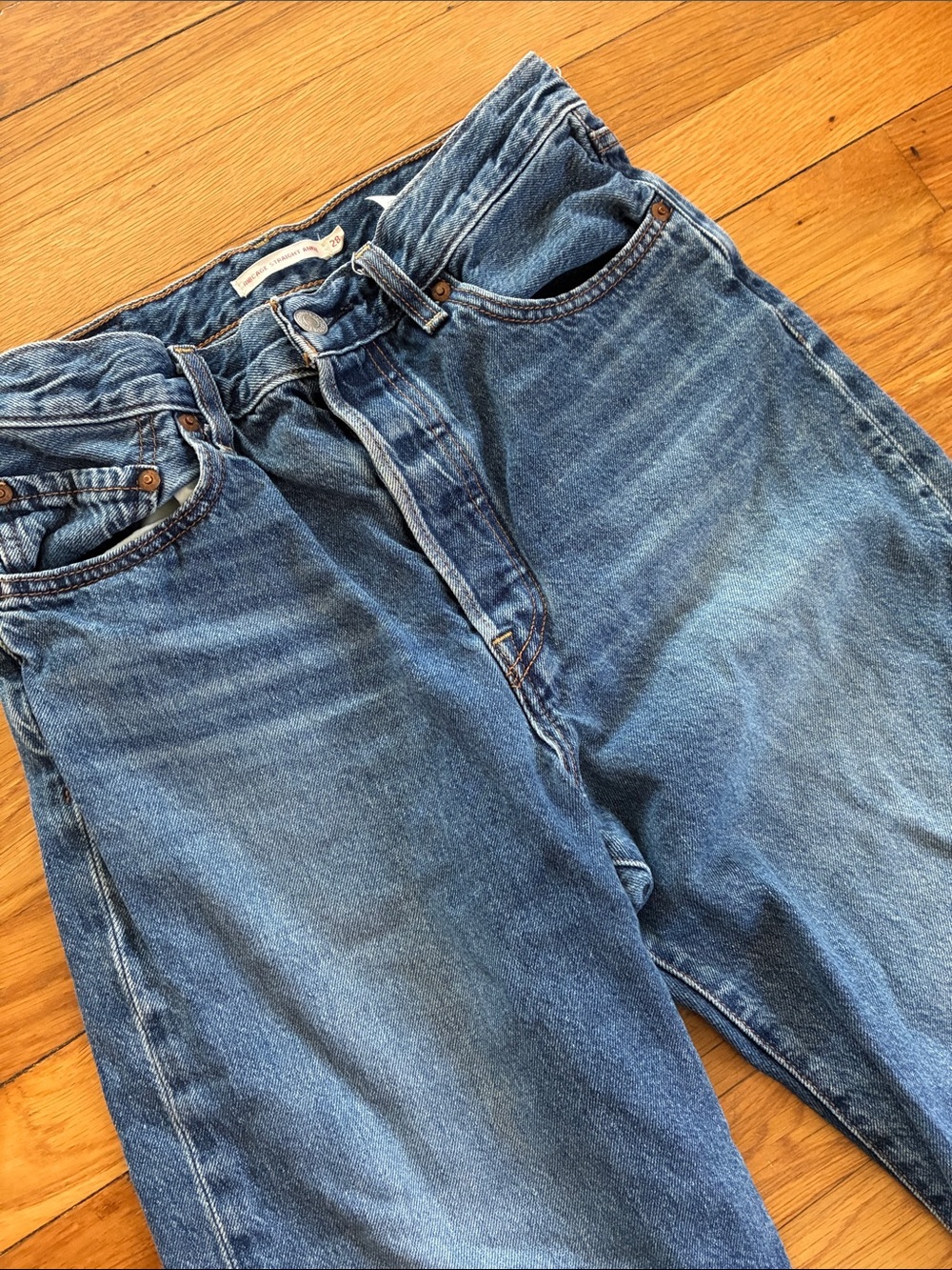 Levi's Premium Ribcage Straight Ankle Jeans 28 Rigid Ankle Crop 27" Medium Wash - Picture 10 of 13